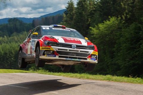 saut de Astier-Millet sur saut de Wagner-Millet sur VW Polo R5 au Rallye Vosges Grand Est 2019