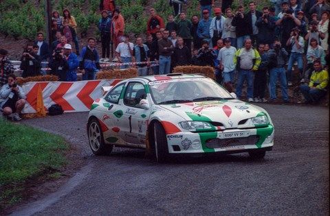 Polo-Deschamps sur Renault Mégane Maxi au rallye des Vins de Mâcon 1997